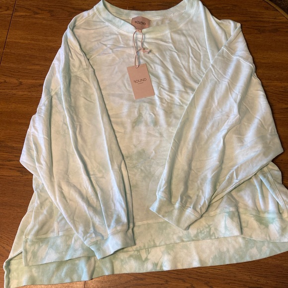 Found Los Angeles Women’s Sweatshirt. - Picture 2 of 7